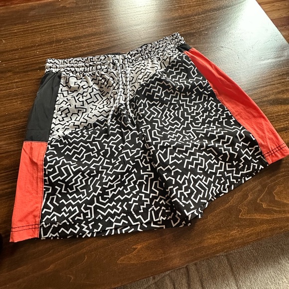 Chubbies The Ziggys Black and Orange Geometric Athletic/Swim Shorts - Picture 1 of 5